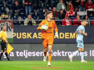 问鼎娱乐官网-AI技术增强下的世俱杯直播情绪表达语音模型训练研究